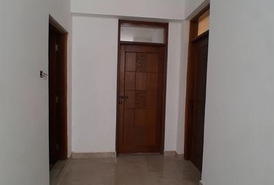 2 Bed Apartment with En Suite in Tudor - 3