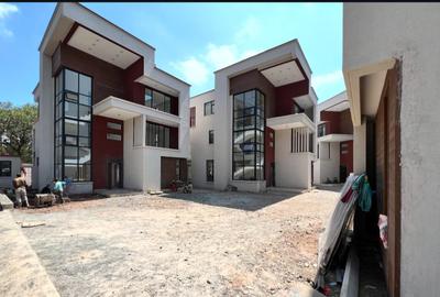 5 Bed Townhouse with En Suite in Lavington