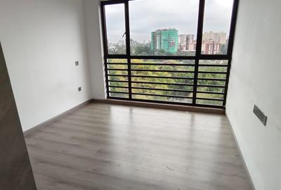 1 Bed Apartment with Gym in Riverside