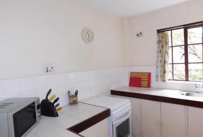 1 Bed Apartment with En Suite in Westlands Area