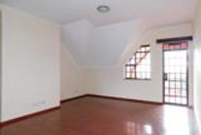 3 Bed Apartment with En Suite in Kiambu Road