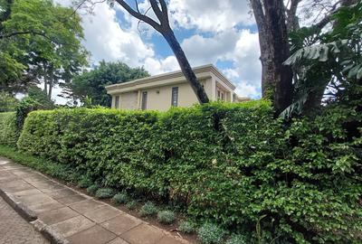 5 Bed Townhouse with En Suite in Karen