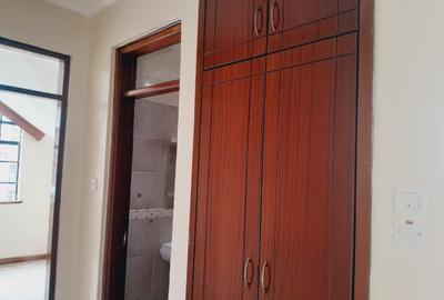 Serviced 3 Bed Apartment with En Suite in Kileleshwa