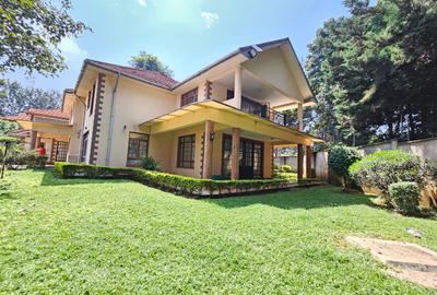 5 Bed House with En Suite in Runda