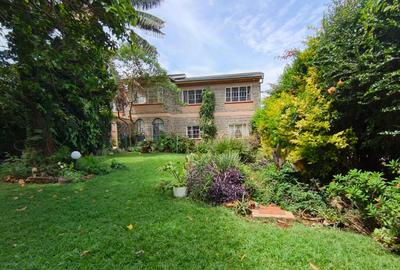 3 Bed House with En Suite in Runda - 2