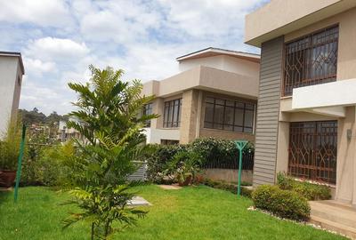 4 Bed Townhouse with En Suite in Kiambu Road