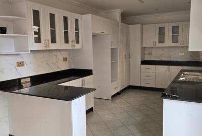 4 Bed Townhouse with En Suite at Kikuyu
