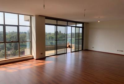 3 Bed Apartment with En Suite in Muthaiga