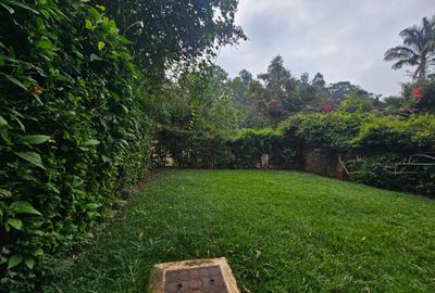 4 Bed House with En Suite in Spring Valley - 2