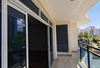 3 Bed Apartment with En Suite in Kilimani