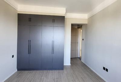 Serviced 2 Bed Apartment with En Suite in Lavington - 4