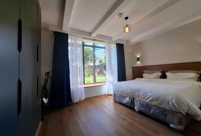 2 Bed House with En Suite in Ridgeways - 4