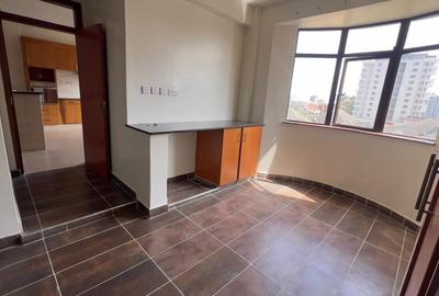 3 Bed Apartment with En Suite in Kilimani - 2