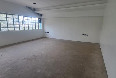 4,500 ft² Warehouse with Service Charge Included in Mombasa Road