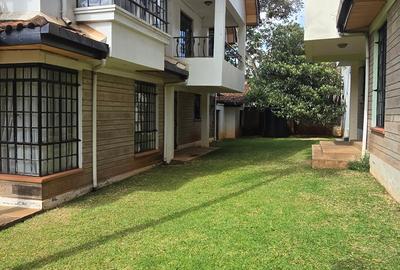 5 Bed Townhouse with En Suite at Lavington Green - 3