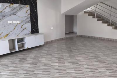 4 Bed House with En Suite in Ruiru - 2