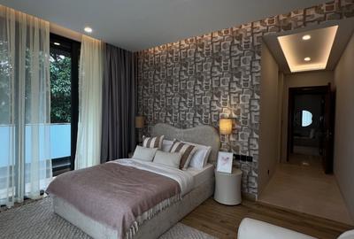 5 Bed Villa with En Suite in Westlands Area - 2