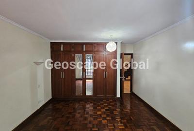 4 Bed Apartment with En Suite in Riverside