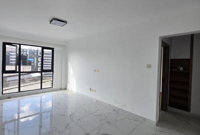 1 Bed Apartment with Gym at Wood Avenue - 3