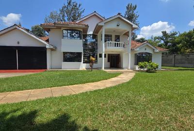5 Bed House with En Suite in Runda