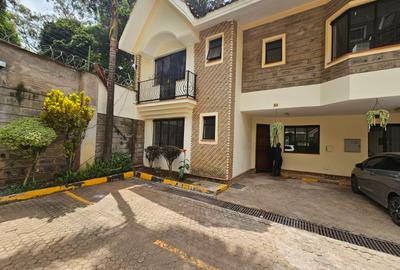 4 Bed Townhouse with En Suite in Spring Valley