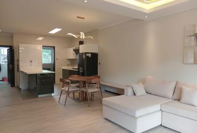 2 Bed Apartment with En Suite in Riverside
