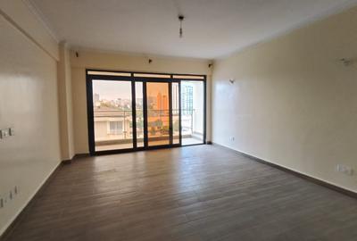 4 Bed Apartment with En Suite at 6Th Parklands - 2