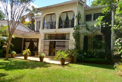 5 Bed Townhouse with En Suite at Mzima Springs