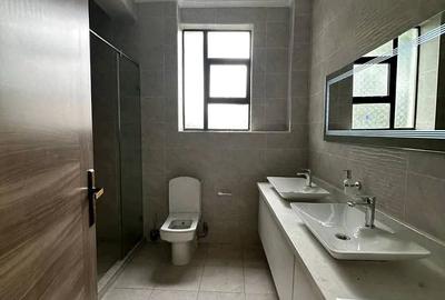 3 Bed Apartment with En Suite in Kileleshwa