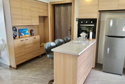 3 Bed Apartment with En Suite in Riverside