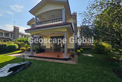 5 Bed House with En Suite in Nyari