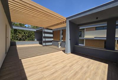 6 Bed Villa with En Suite in Lavington - 4