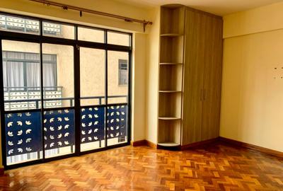 3 Bed Apartment with En Suite in Kilimani - 3