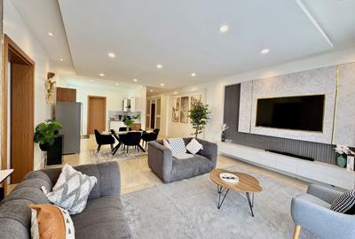 Furnished 2 Bed Apartment with En Suite in Parklands