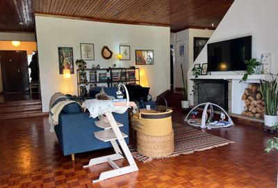4 Bed House with En Suite at Crescent