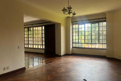 4 Bed House with En Suite in Kitisuru