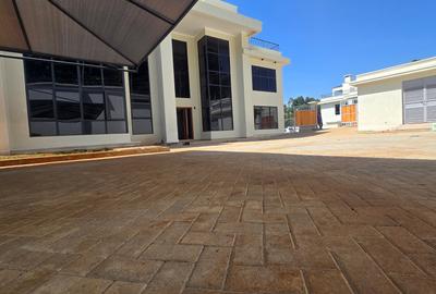 6 Bed House with En Suite in Kitisuru