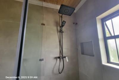 4 Bed House with En Suite at Kamakis Greenspot - 4