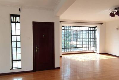 3 Bed Apartment with En Suite in Kileleshwa