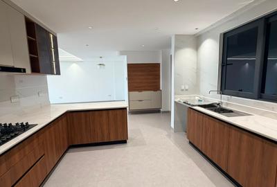 3 Bed Apartment with En Suite at Spring Valley - 3