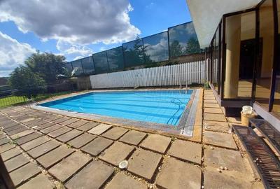 4 Bed Townhouse with En Suite in Runda