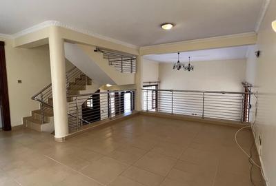 4 Bed Townhouse with En Suite in Kyuna - 3