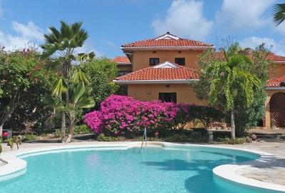 5 Bed House with En Suite in Watamu