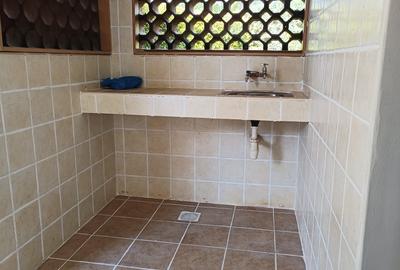 4 Bed Townhouse with En Suite in Kiambu Road - 4