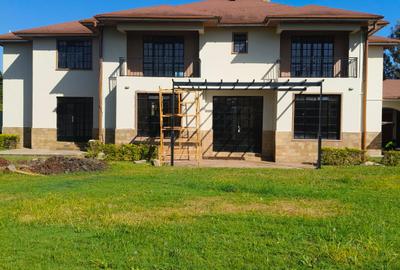 6 Bed House with En Suite at Bongani