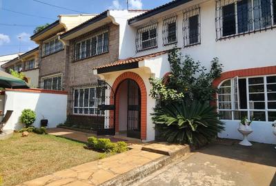 4 Bed Townhouse with En Suite in Kilimani