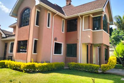 4 Bed Townhouse with En Suite in Lavington