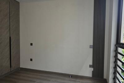 2 Bed Apartment with En Suite in Riverside