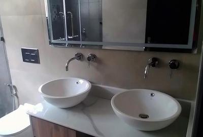 4 Bed Townhouse with En Suite in Kitisuru