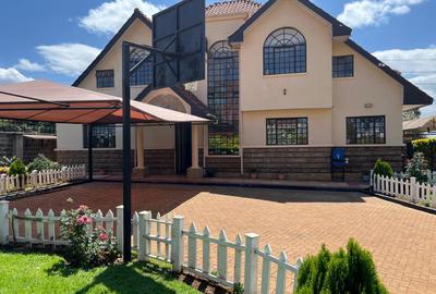 5 Bed Townhouse with En Suite at Red Hill